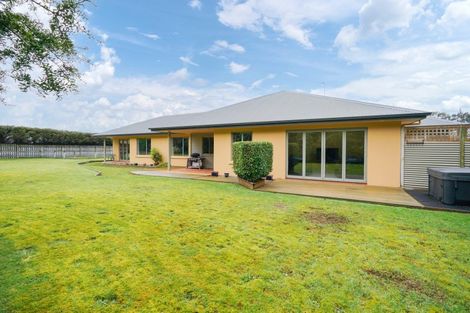 Photo of property in 25 Raeburn Avenue, Otatara, Invercargill, 9879