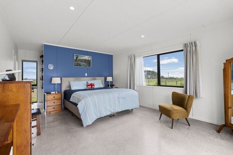 Photo of property in 136 Mirikau Road, Warea, New Plymouth, 4381