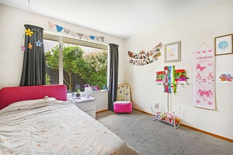 Photo of property in 6 Mull Place, Broomfield, Christchurch, 8042