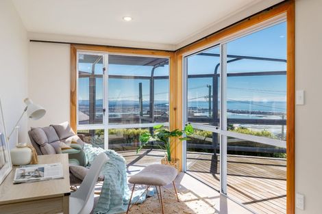 Photo of property in 12 Belleview Terrace, Mount Pleasant, Christchurch, 8081