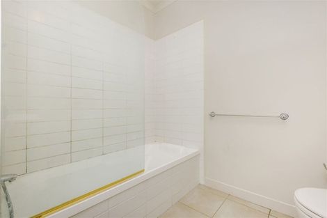 Photo of property in 18/94 Glengarry Road, Glen Eden, Auckland, 0602