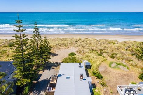 Photo of property in 79b Blue Pacific Parade, Riversdale Beach, Masterton, 5872