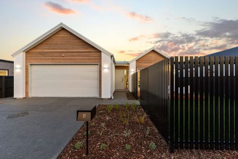 Photo of property in 23 Greystone Close, Halswell, 8025