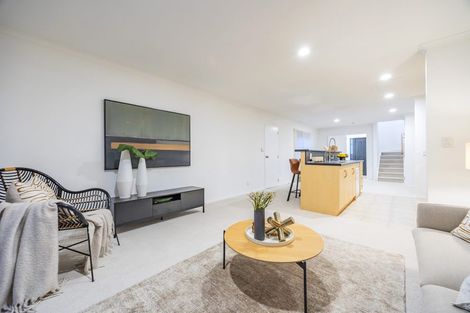 Photo of property in 1/4 Charlenne Close, Ranui, Auckland, 0612