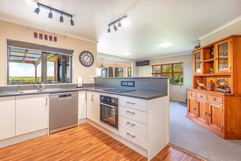 Photo of property in 73 Haggerty Street, Kimbolton, 4774