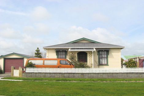 Photo of property in 6 Atkinson Street, Waitara, 4320