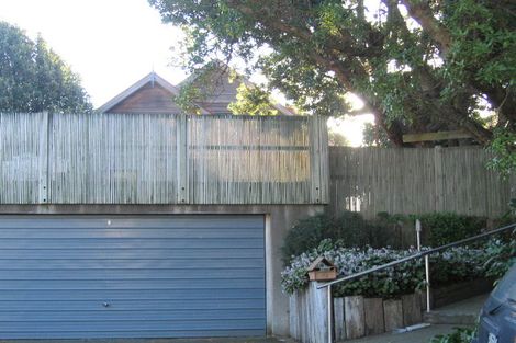 Photo of property in 38 Pukatea Street, Eastbourne, Lower Hutt, 5013