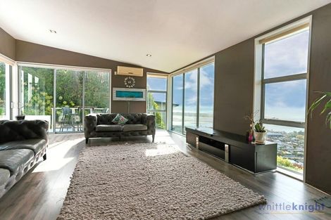 Photo of property in 2 Redcliffs View Lane, Redcliffs, Christchurch, 8081