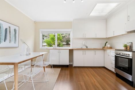 Photo of property in 2 Waimahanga Road, Onerahi, Whangarei, 0110