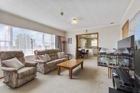 Photo of property in 8 Elm Grove, Westown, New Plymouth, 4310