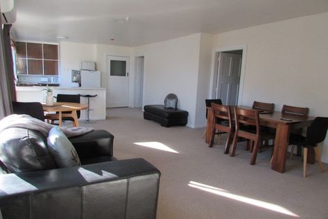 Photo of property in 2 Hawkhurst Road, Lyttelton, 8082