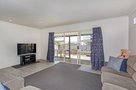 Photo of property in 8b Blair Avenue, Pukekohe, 2120