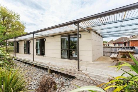 Photo of property in 12 Auburn Avenue, Upper Riccarton, Christchurch, 8041