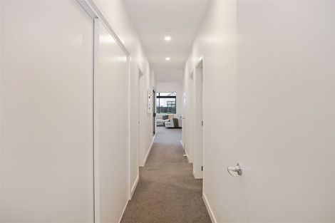 Photo of property in 17 Liberation Road, Papakura, 2110