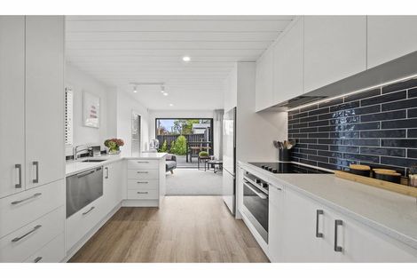 Photo of property in 8a Champion Street, Edgeware, Christchurch, 8013