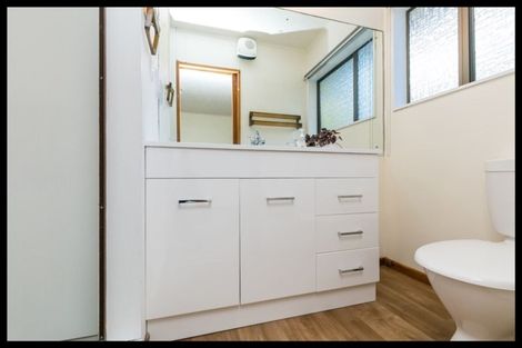 Photo of property in 53 Amapur Drive, Khandallah, Wellington, 6035