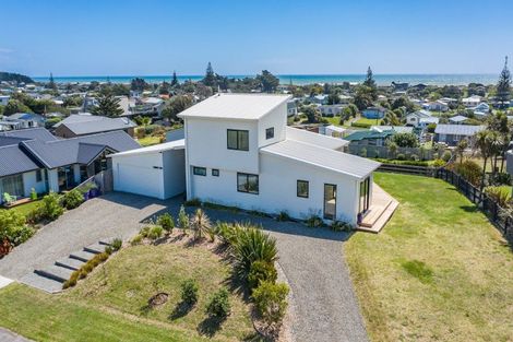 Photo of property in 22 Taonui Street, Waitarere Beach, Levin, 5510