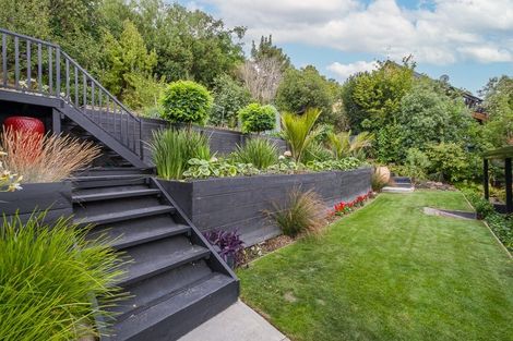 Photo of property in 11 Janice Place, Mount Pleasant, Christchurch, 8081