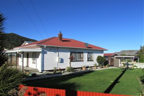 Photo of property in 140 Bright Street, Cobden, Greymouth, 7802