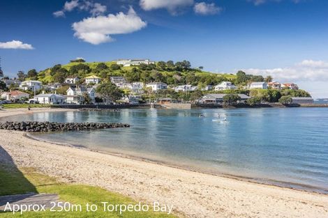 Photo of property in 11 Cheltenham Road, Devonport, Auckland, 0624