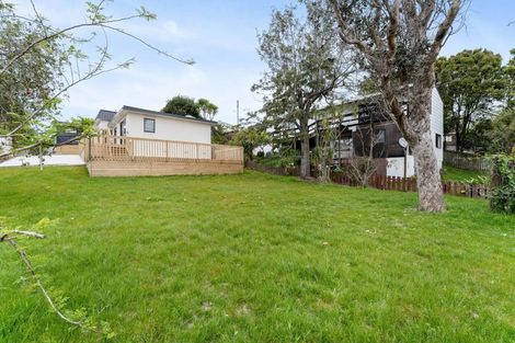 Photo of property in 2/612 Beach Road, Browns Bay, Auckland, 0630