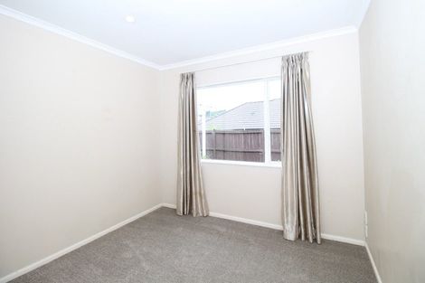 Photo of property in 2 Cambrian Crescent, Flat Bush, Auckland, 2016