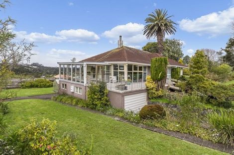 Photo of property in 51 Verbena Road, Birkdale, Auckland, 0626