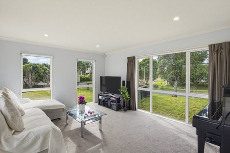 Photo of property in 10 Tamihana Street, Otaki, 5512