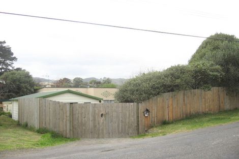 Photo of property in 15 Forest Road, Raumati South, Paraparaumu, 5032