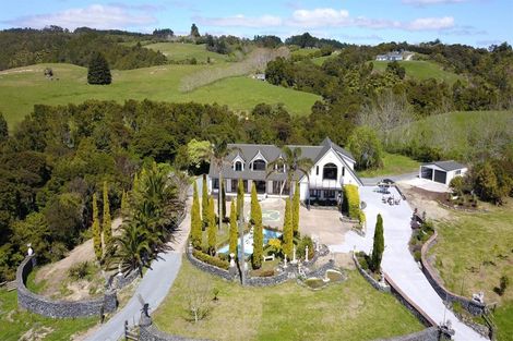 Photo of property in 797 Millbrook Road, Waipu, 0582