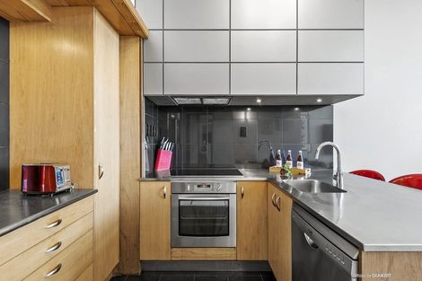 Photo of property in Stadium Garden Flats, 117/107 Thorndon Quay, Pipitea, Wellington, 6011