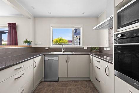 Photo of property in 2/46 Gloucester Street, Greenmeadows, Napier, 4112