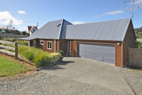 Photo of property in 1 Downer Access Road, Kaukapakapa, 0873