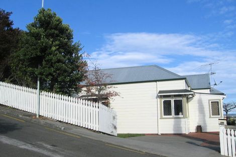 Photo of property in 124 Chaucer Road North, Hospital Hill, Napier, 4110