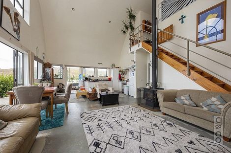 Photo of property in 231 Taiapa Road, Muriwai, Waimauku, 0881