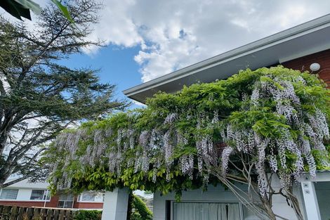 Photo of property in 2/56 Marriott Road, Pakuranga, Auckland, 2010