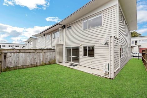 Photo of property in 22/45a Swanson Road, Henderson, Auckland, 0610