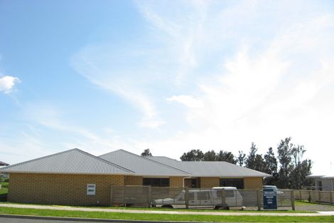 Photo of property in 59 Karamea Street, Whalers Gate, New Plymouth, 4310