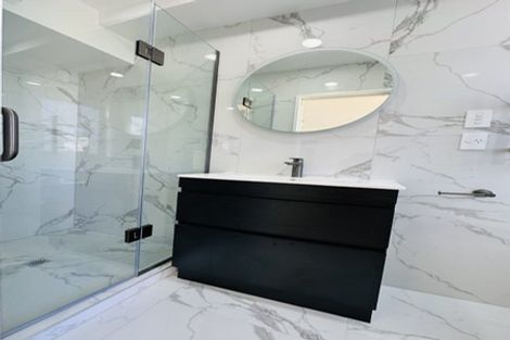 Photo of property in 1a Edward Avenue, Orewa, 0931