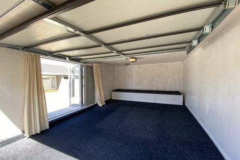 Photo of property in 2/6 Poseidon Place, Half Moon Bay, Auckland, 2012