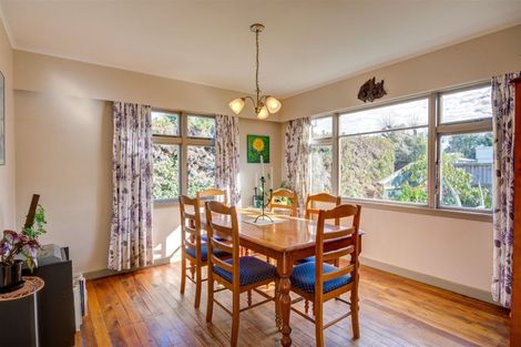 Photo of property in 33 Queens Avenue, Waikuku Beach, 7402