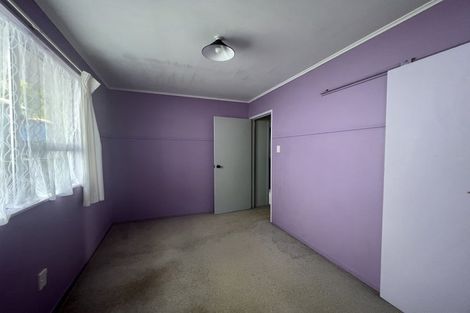 Photo of property in 7 Trias Road, Totara Vale, Auckland, 0629