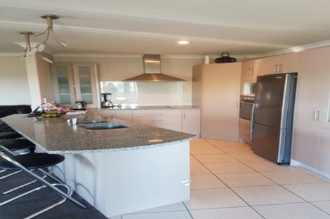 Photo of property in 15 Felicitas Grove, Aidanfield, Christchurch, 8025