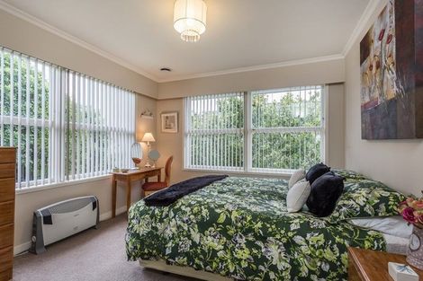 Photo of property in 2 Colwill Road, Massey, Auckland, 0614
