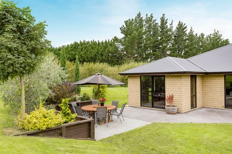 Photo of property in 38 Tara Hills Drive, North Taieri, Mosgiel, 9092