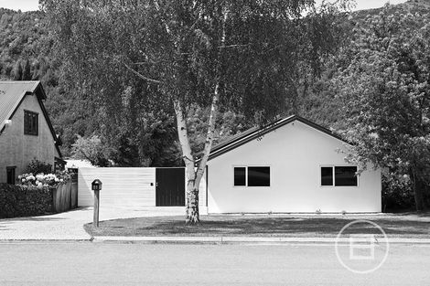 Photo of property in 81 Devon Street, Arrowtown, 9302