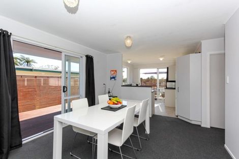 Photo of property in 18 Raniera Street, Glen Avon, New Plymouth, 4312