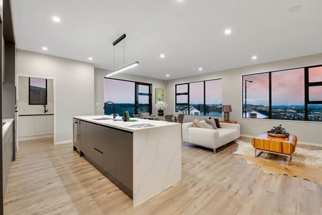 Photo of property in 129 Wainui Road, Silverdale, 0932