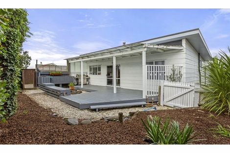 Photo of property in 70 Wainui Road, Raglan, 3225