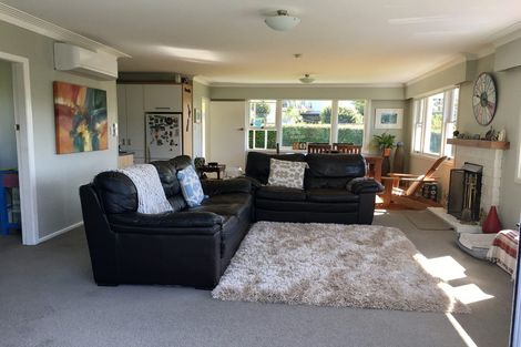 Photo of property in 38 Omokoroa Road, Omokoroa, 3114